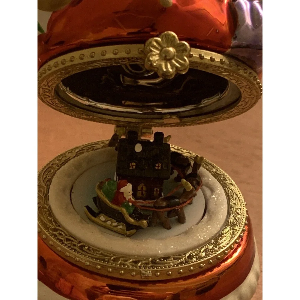 Mr. Christmas Porcelain Animated Santa Music Box Revolving‎ Santa Sleigh Video